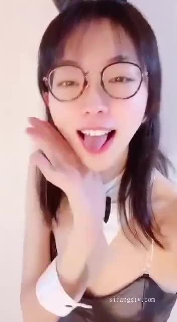 【前女友系列】清纯的外表下 是个饥渴的御姐 预览截图 3