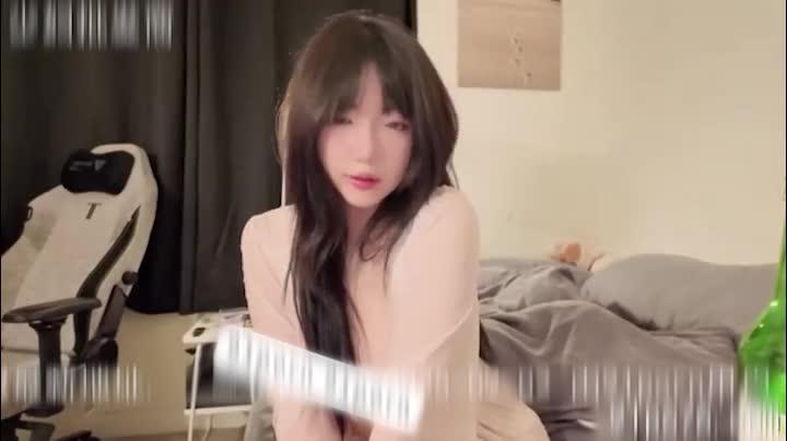 女神级纯欲高潮脸美乳翘臀抽插就是嫩一插就出水 预览截图 2