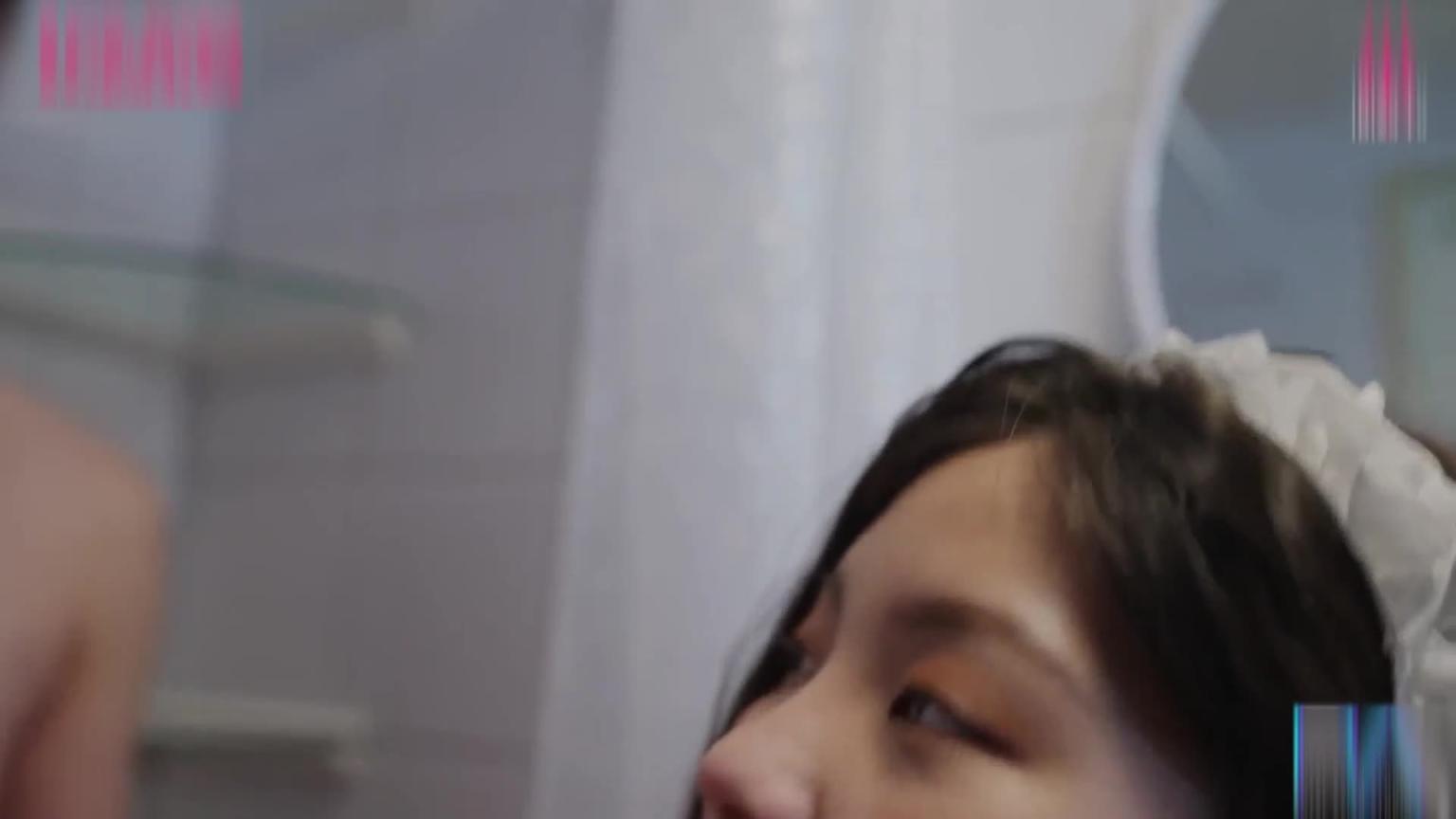 极上裸体清洁跪舔按摩背妻SEX 预览截图 5