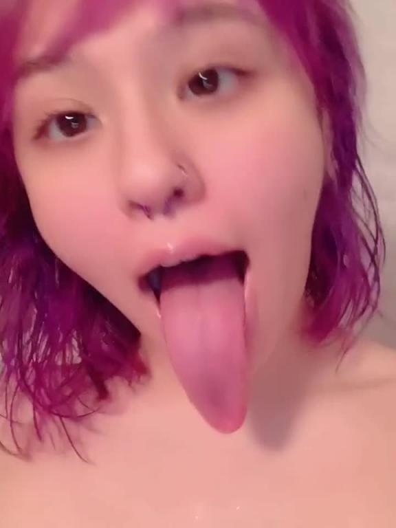 紫发少女的致命挑逗肉体诱惑#puppiloli 预览截图 11
