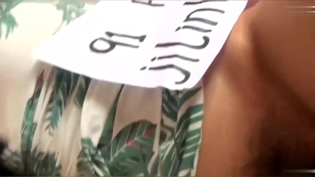 重磅泄密门事件!疫情期间山东三年级语文教师一边给学生上网课一边被老公操 预览截图 2