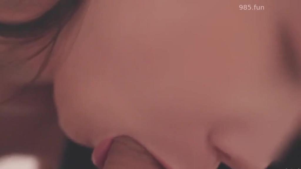 【兄妹乱伦】翘臀,美腿,白色小内内,制服萝莉妹妹太诱人了,她的第一炮不能便宜外人 预览截图 8