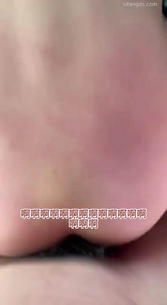 【好可怜的女孩,开始说好射嘴里,结果操上头内射了】车震一边打母狗屁股一边问射哪,打的受不了同意射逼里 预览截图 7