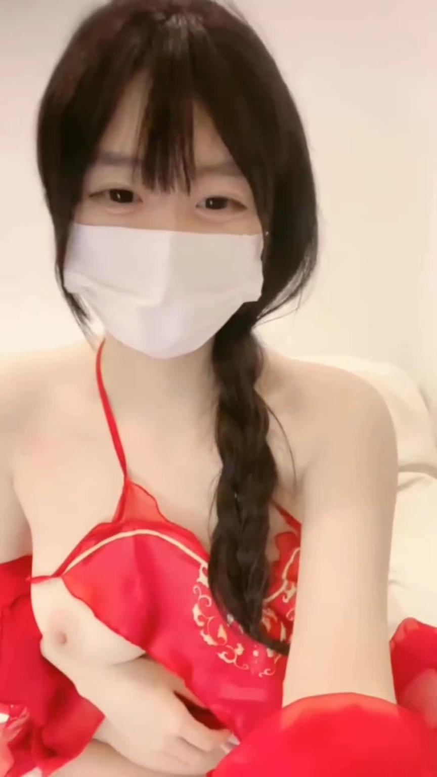 D奶卡哇伊极品颜值00后无毛一线天美鲍小粉逼大圆奶身材超级诱人 预览截图 5