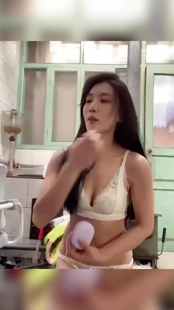 门事件 抖音 王木木山东烟台莱州沙河，烧烤店老板娘 接受指令，没挡住金钱的诱惑 成功出圈 预览截图 4