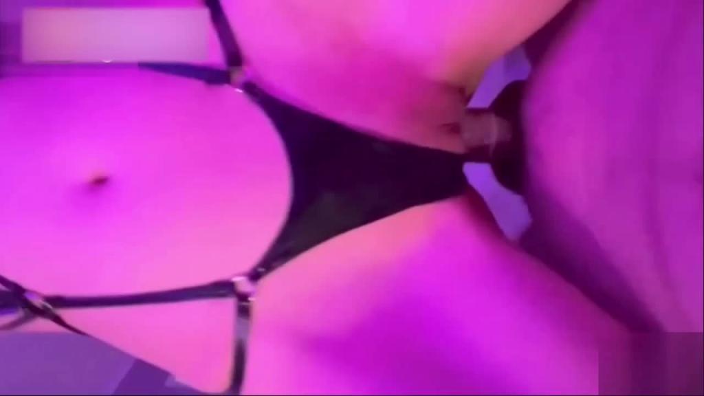 【极品美脚】绝品打飞机必备合集美足美腿美鲍网红女神 预览截图 6