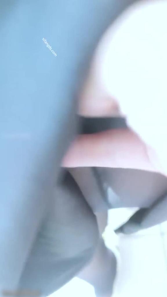 推特网红萝莉嫩妹【艺知昭昭】大尺度福利 超市露出遥控跳蛋调教 预览截图 7