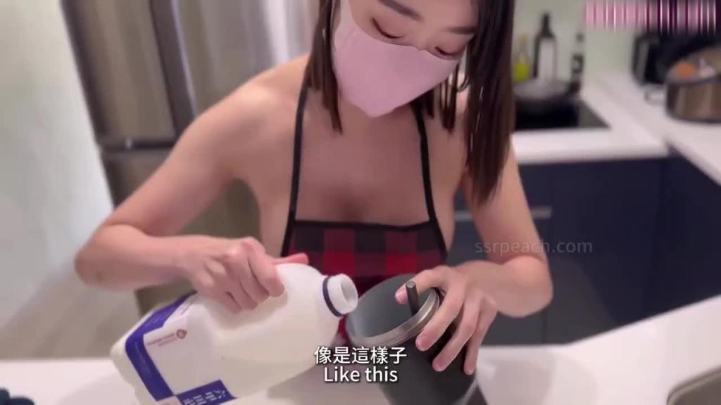 教大家如何泡咖啡!等咖啡的时间可以操顶级肥尻的裸体围裙小姐姐~ 预览截图 4