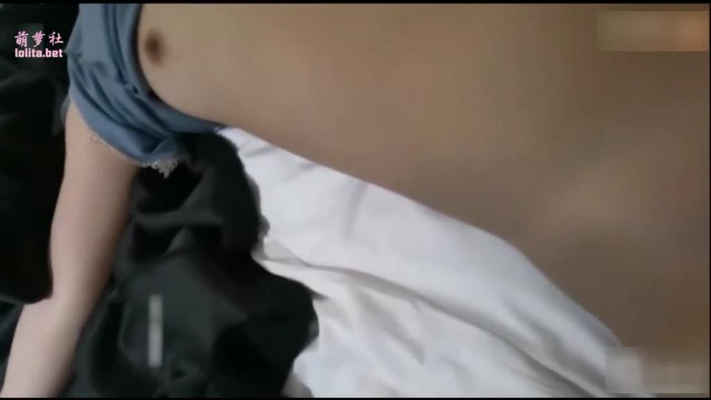 2/2表妹情人节当伴娘喝酒意识模煳被表哥上了 预览截图 7