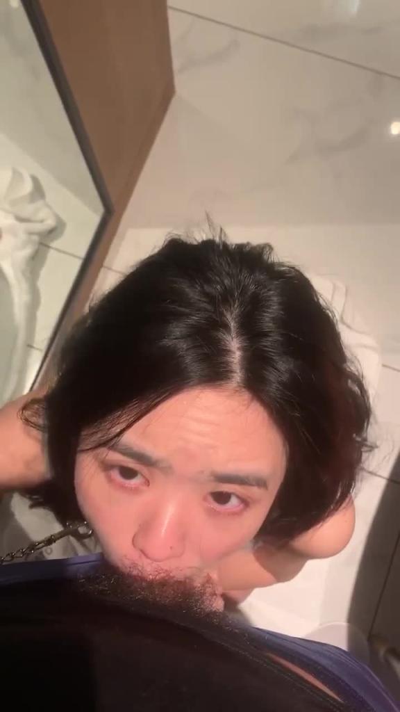 反差清纯女大生 怎么都找不到私下这么骚的 预览截图 3