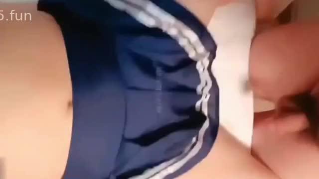 【舅舅威胁开苞乱伦侄女】侄女高考借宿舅舅家被舅舅强奸破处 预览截图 4