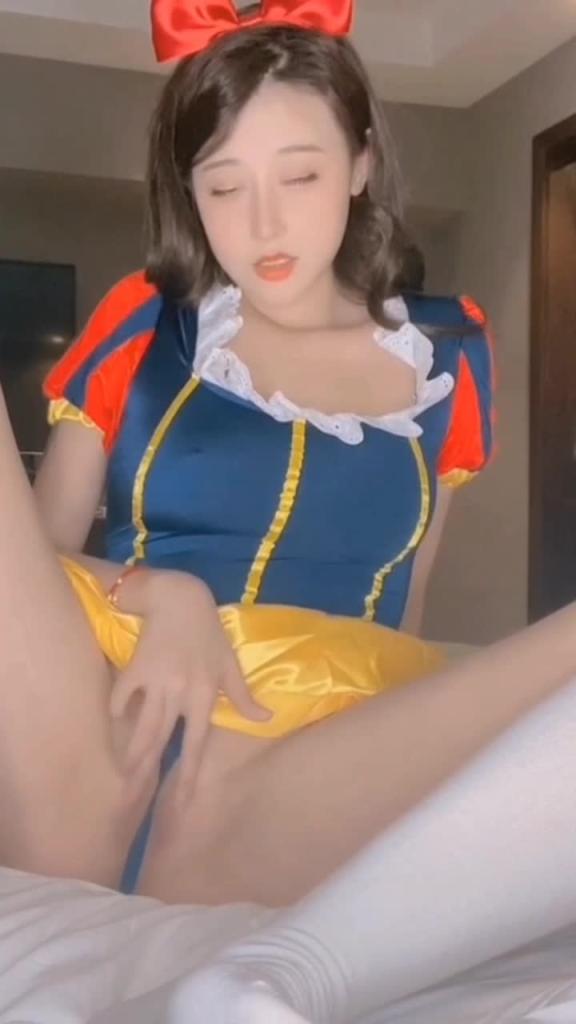 特骚的白雪公主 预览截图 10