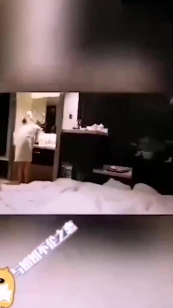 劲爆乱伦禽兽小伙玩了亲姐姐操了亲妈上演家庭真实乱伦大戏 预览截图 10