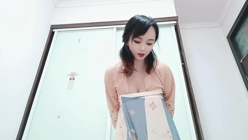 少女和继父乱伦 预览截图 1