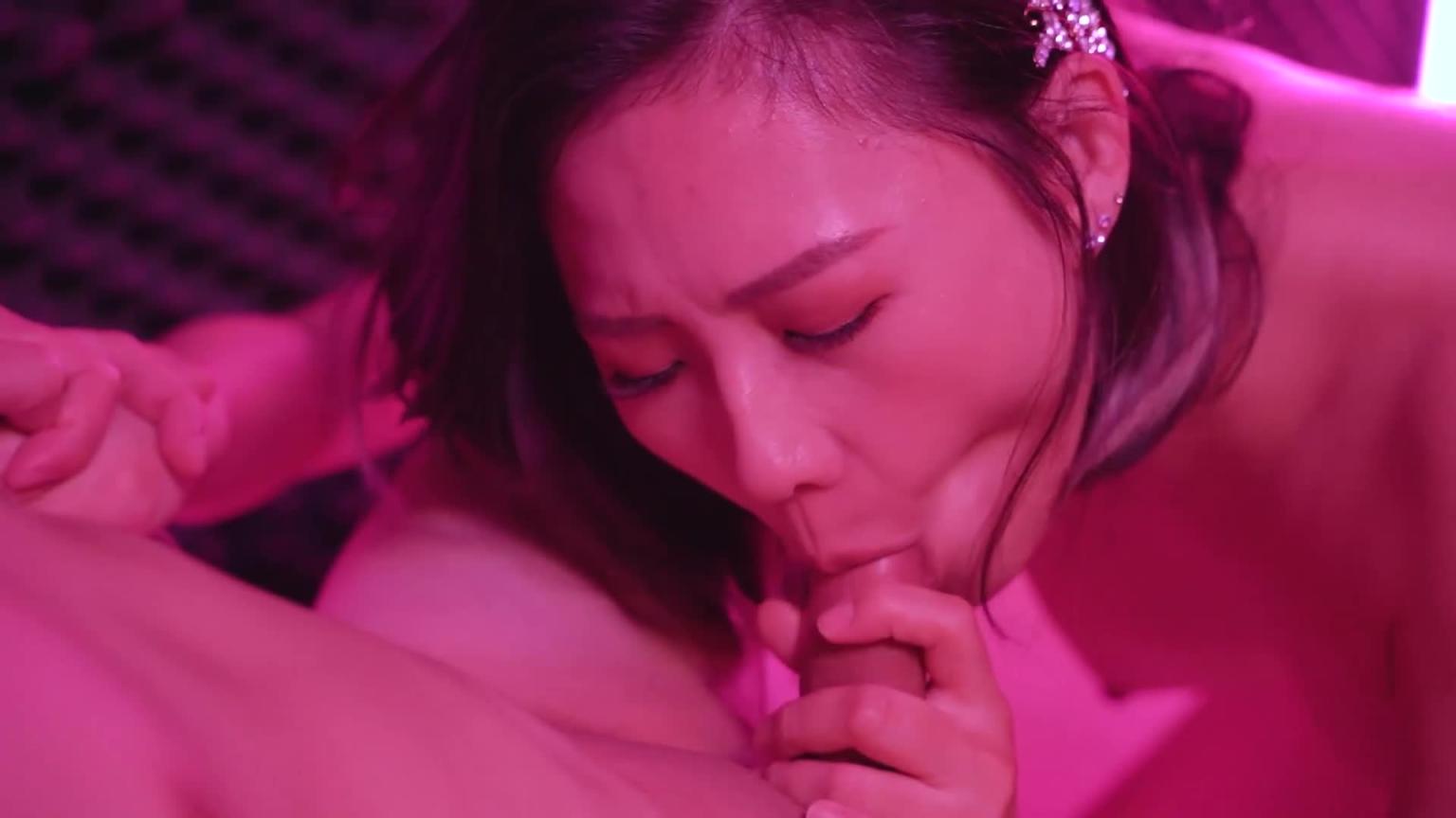 【大象传媒】 淫欲吸吮痴女派 预览截图 6