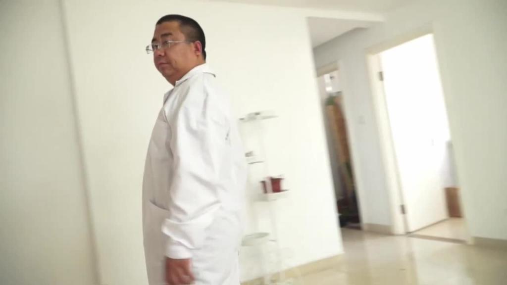 【逍遥】高端私人会所解救被拐卖女孩 口罩爱好者 堵嘴 丝袜 棉袜 多种元素 预览截图 4