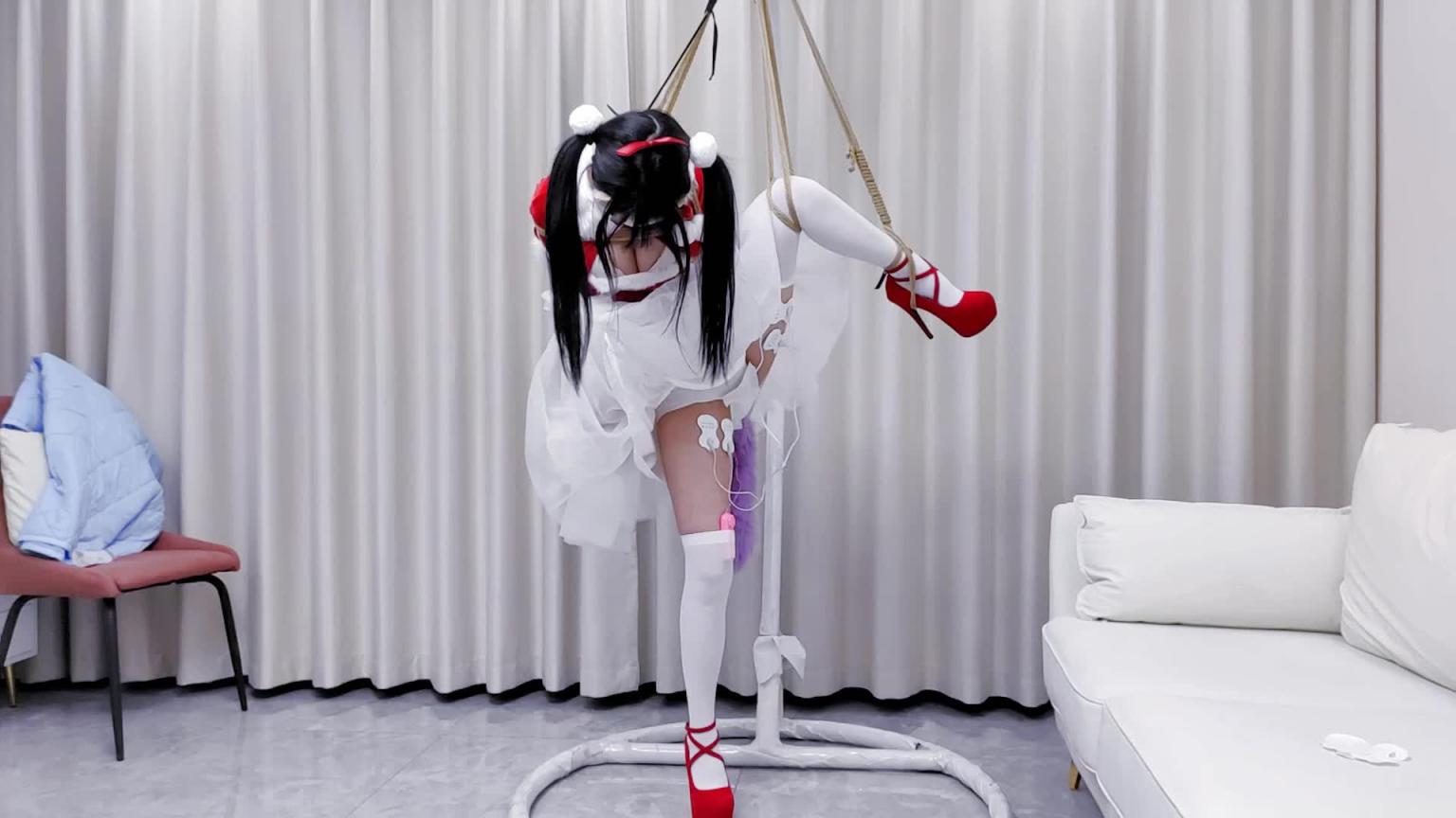 【嗷大喵】《少女遇险记》第七集-【圣诞主题】日式紧缚+胸缚 预览截图 5
