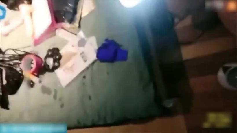 变态女同调教,风油精滴穴,互相灌肠奖励圣水 预览截图 1