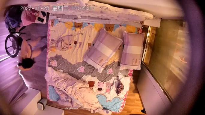 真实情侣啪啪开灯又关灯啪啪 各种姿势都来 女友就像一条死鱼 预览截图 11