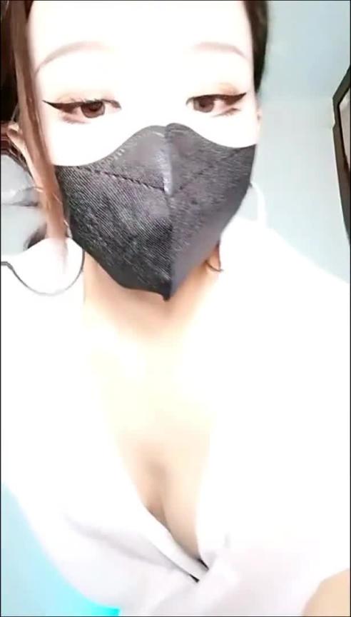 夜店风韩国大眼正妹艳舞魅惑 预览截图 1