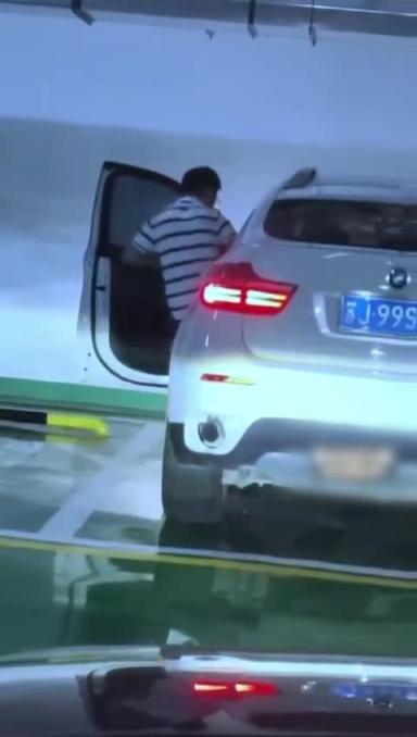 门事件 盐城宝马哥车震瓜 预览截图 9