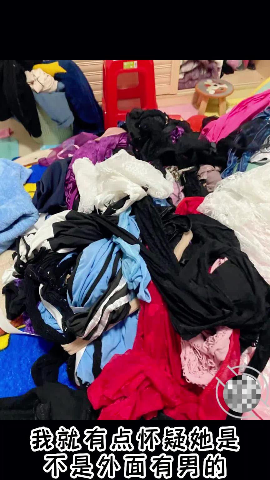 与妈妈乱伦生活全记录《第一集》 预览截图 4
