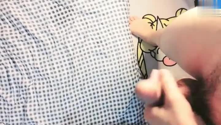 18岁女儿被爸爸首次玩弄让女儿给爸爸舔蛋蛋白虎逼 预览截图 5