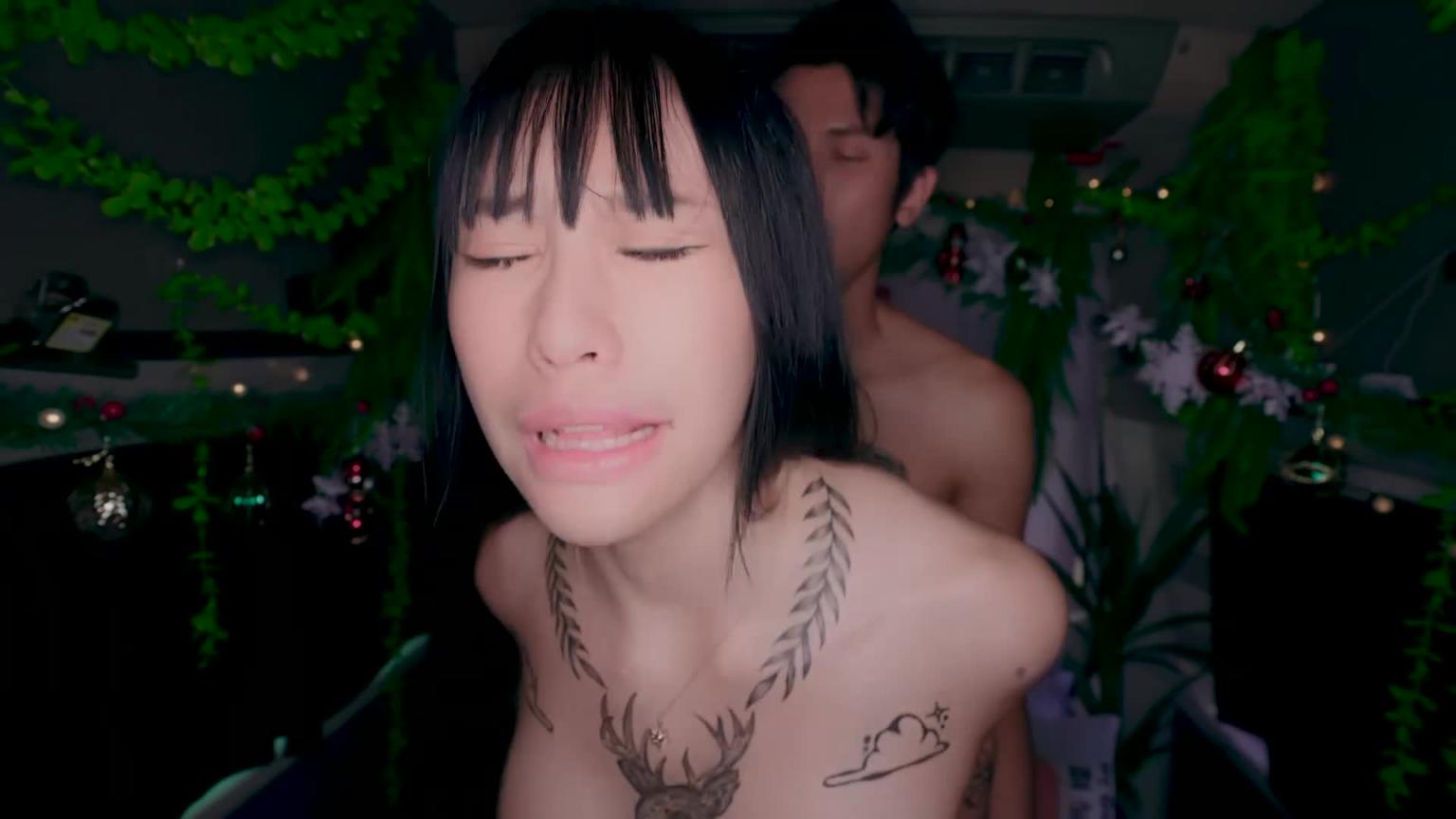 【大象传媒】BangBus第一弹 桃臀刺青妹 预览截图 11