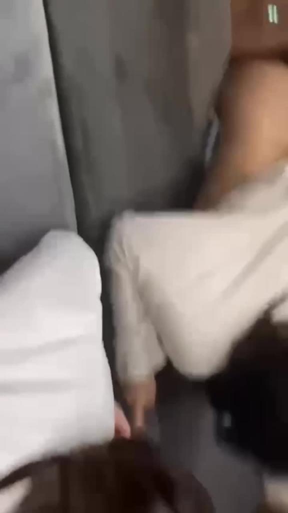 成都师范学院 梁山雅 女仆装被金主爸爸无套狂艹怼着粉嫩逼逼狂射不止 预览截图 7
