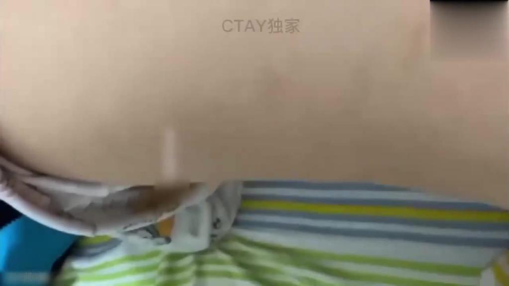 【畜生儿子真实恋母乱伦事件】下篇和妈妈回乡下外公家日夜笙箫，没人的时候叫我老公” 预览截图 9