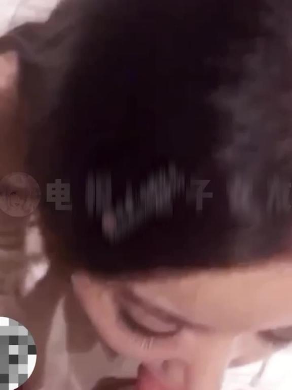 近距离看爆乳小姐姐心妍美乳贴身服务~粉舌经验可老道了,就好这味 预览截图 2