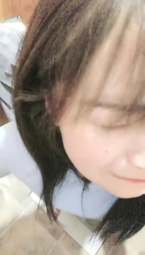 极品jk美少女网咖厕所出任务 预览截图 5
