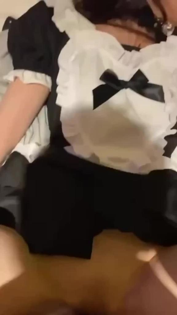 成都师范学院 梁山雅 女仆装被金主爸爸无套狂艹怼着粉嫩逼逼狂射不止 预览截图 1