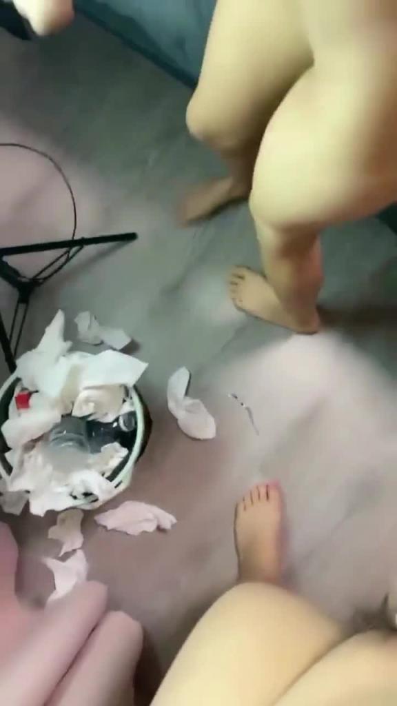 风骚的女友跟小哥激情啪啪 预览截图 9