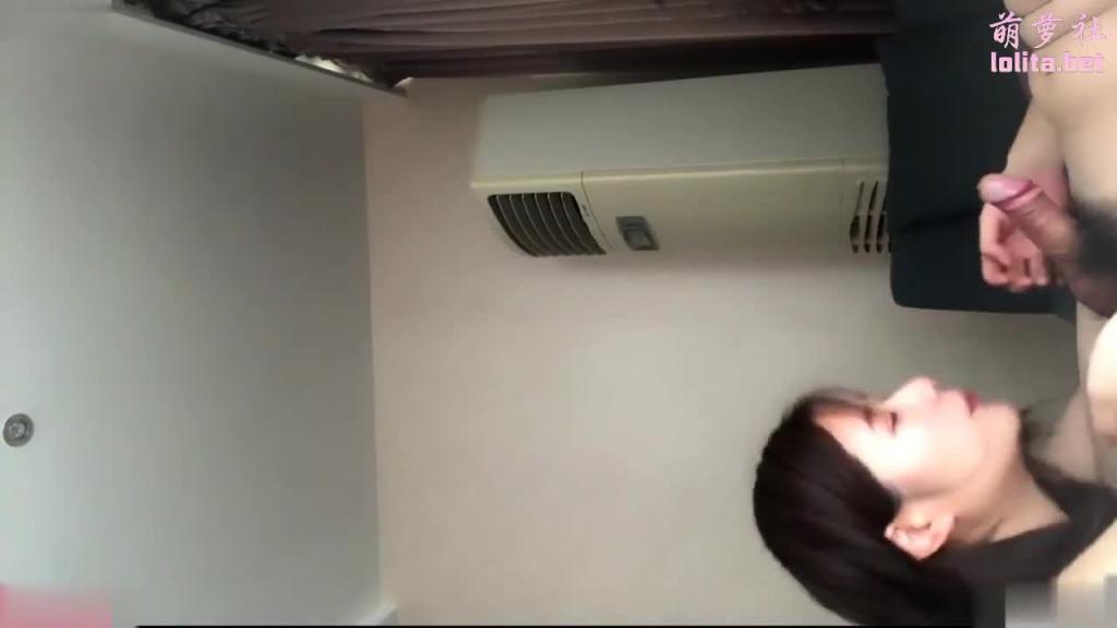 【下】嫂子坐你身边你硬不硬~反正我硬 预览截图 12