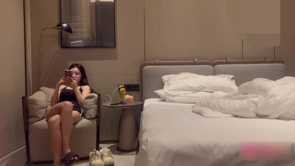 【第一次下海的白富美,说不为赚钱就为体验生活】被你操的真爽!又能赚钱还能满足自己小欲望 预览截图 2