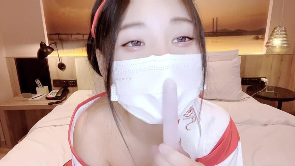 奈奈子-cosplay-黑丝美乳自慰 预览截图 1