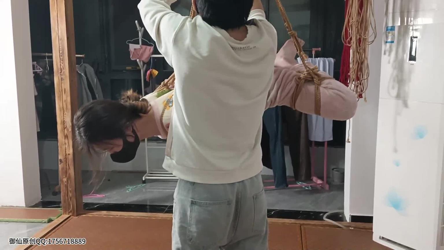 【御仙工作室】吊起来荡秋千的楠楠(吊缚,放置,打屁股。荡秋千) 预览截图 10