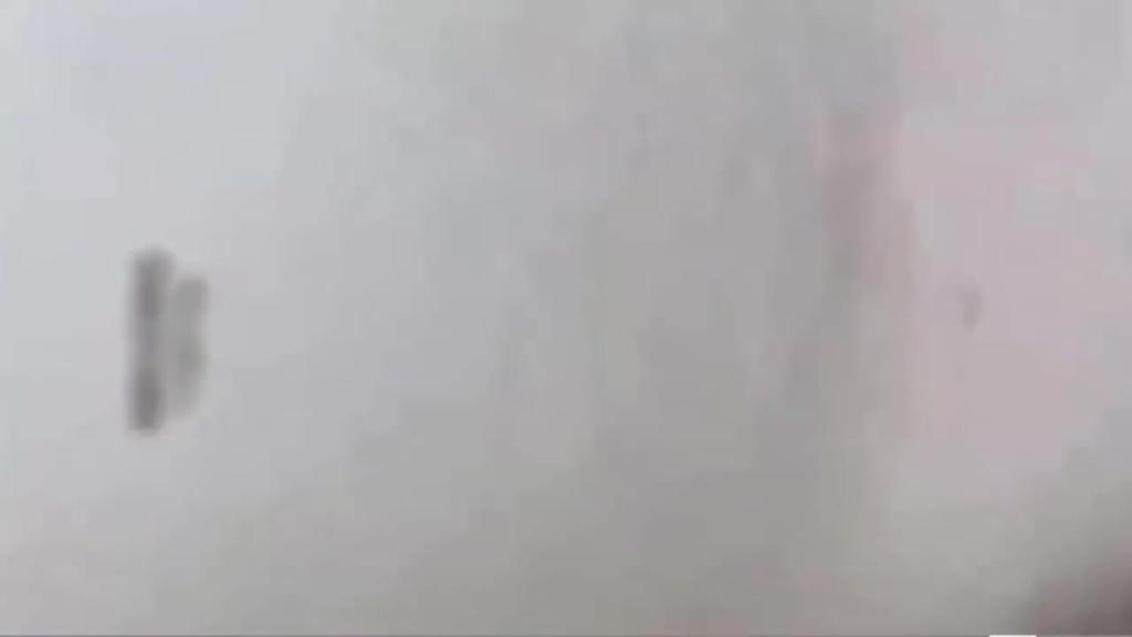 母子乱伦儿子操妈妈被外婆发现又 预览截图 10