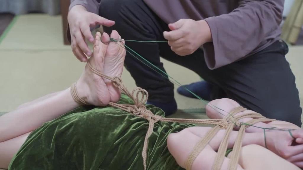 【象人工作室】嗷嗷-后手观音+驷马，细绳勒脚趾，TK,攻击最脆弱的地方！ 预览截图 3
