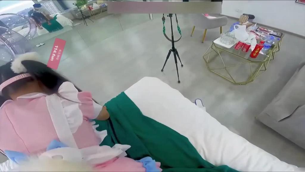 【萝莉母狗】肥猪主人爆虐淫荡马尾萝莉 白丝翘臀 口交主人大鸡收 翘起屁股挨操 内射白虎骚逼 预览截图 9