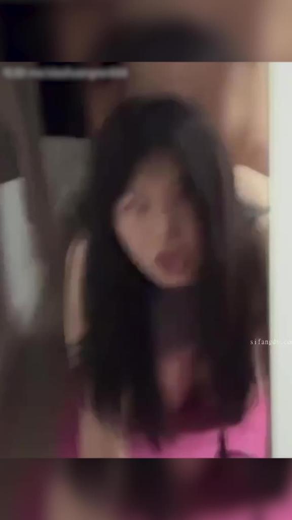 发情母狗流出 预览截图 5