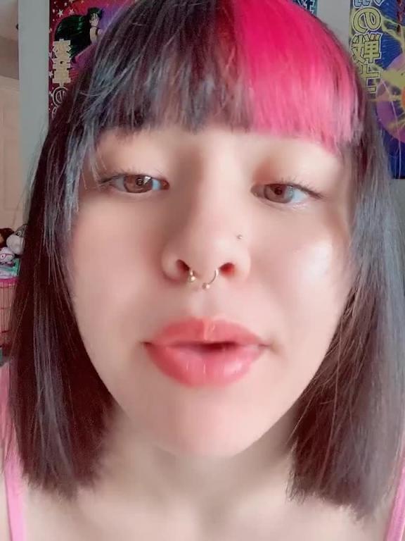 短发辣妹舌尖挑逗的极致诱惑#puppiloli 预览截图 11