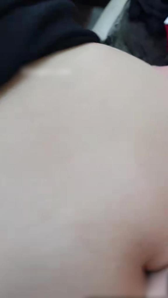 健身房老板和女员工休息室一直操 预览截图 11