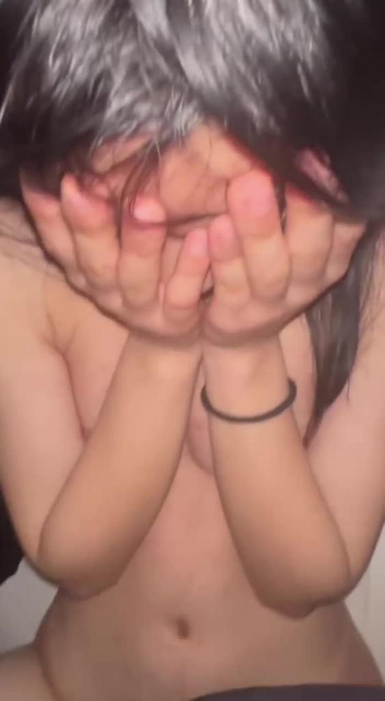 眼神太骚贫乳妹妹娇喘太骚 预览截图 12