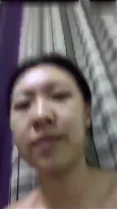 【重磅黑料】厦门公务员曾译萱人美逼遭罪,逼逼被玩到碳化,调教成母狗任人玩弄骚穴 预览截图 11