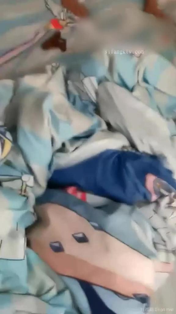 可爱乳香妹热恋情侣闷骚人妻爱爱私拍 预览截图 10