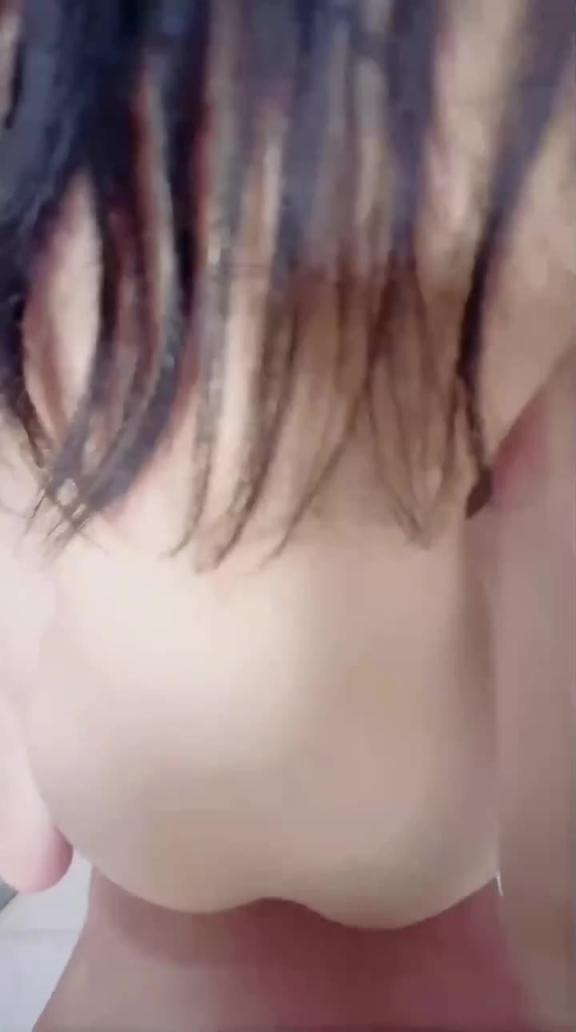 【兄妹乱伦】强上正在洗澡的粉嫩妹妹 预览截图 10