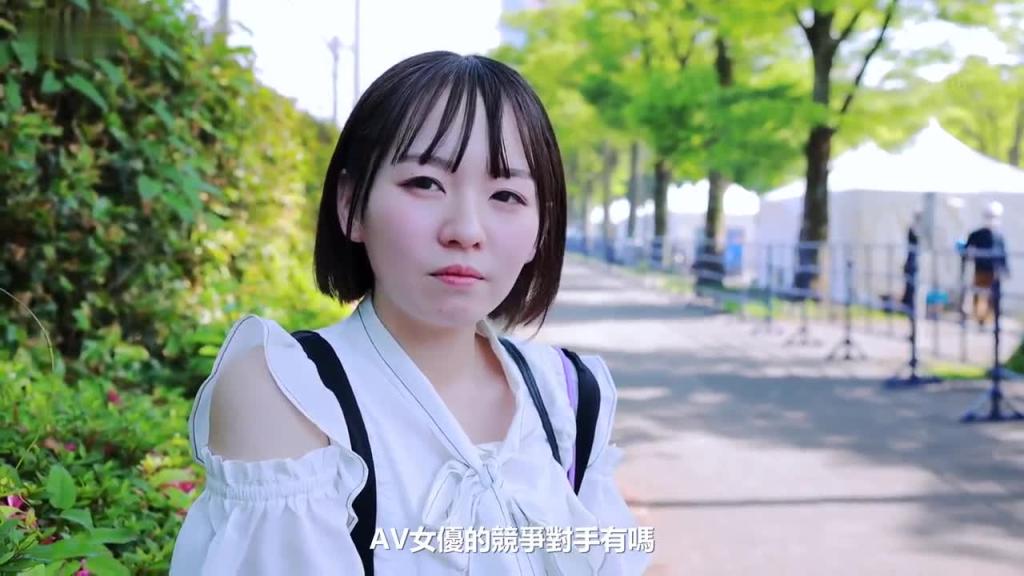 现役偶像×AV女优 西元明沙kawaii*移籍出道 60天间密着人生初次大禁欲特别编 CAWD-600 预览截图 1