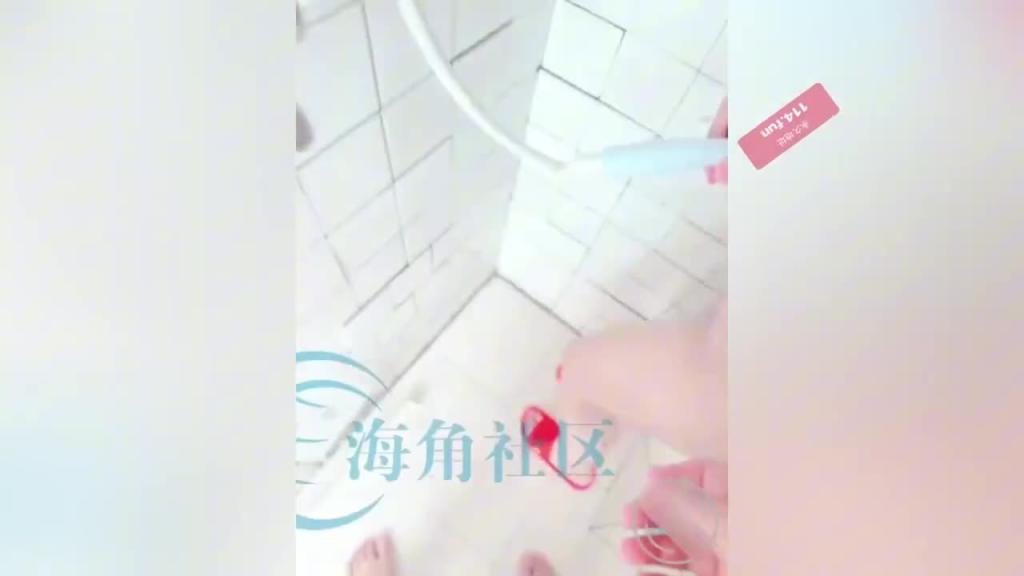 【兄妹乱伦】变态老哥找到妹妹新租的房了 强迫吃鸡 淫语羞辱 无套内射“哥的鸡巴操的好爽” 预览截图 4